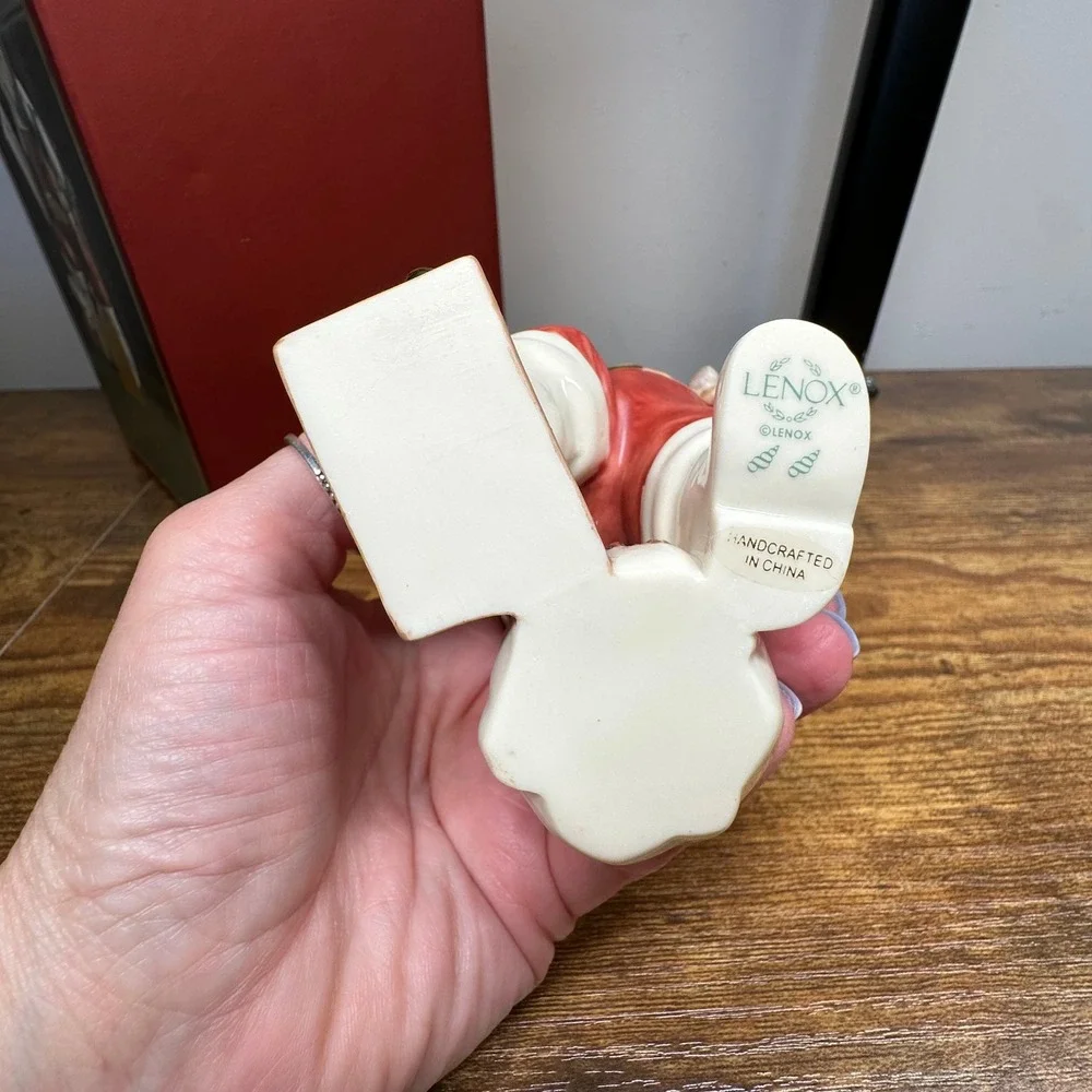 Lenox For The Holidays Santa's Caretaker Porcelain‎ Figurine Honey Do List Box